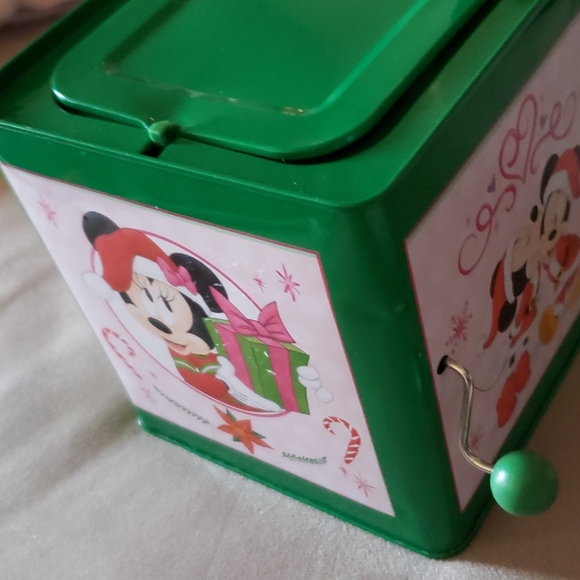 Minnie Mouse Jack-In-The-Box. - Picture 7 of 7